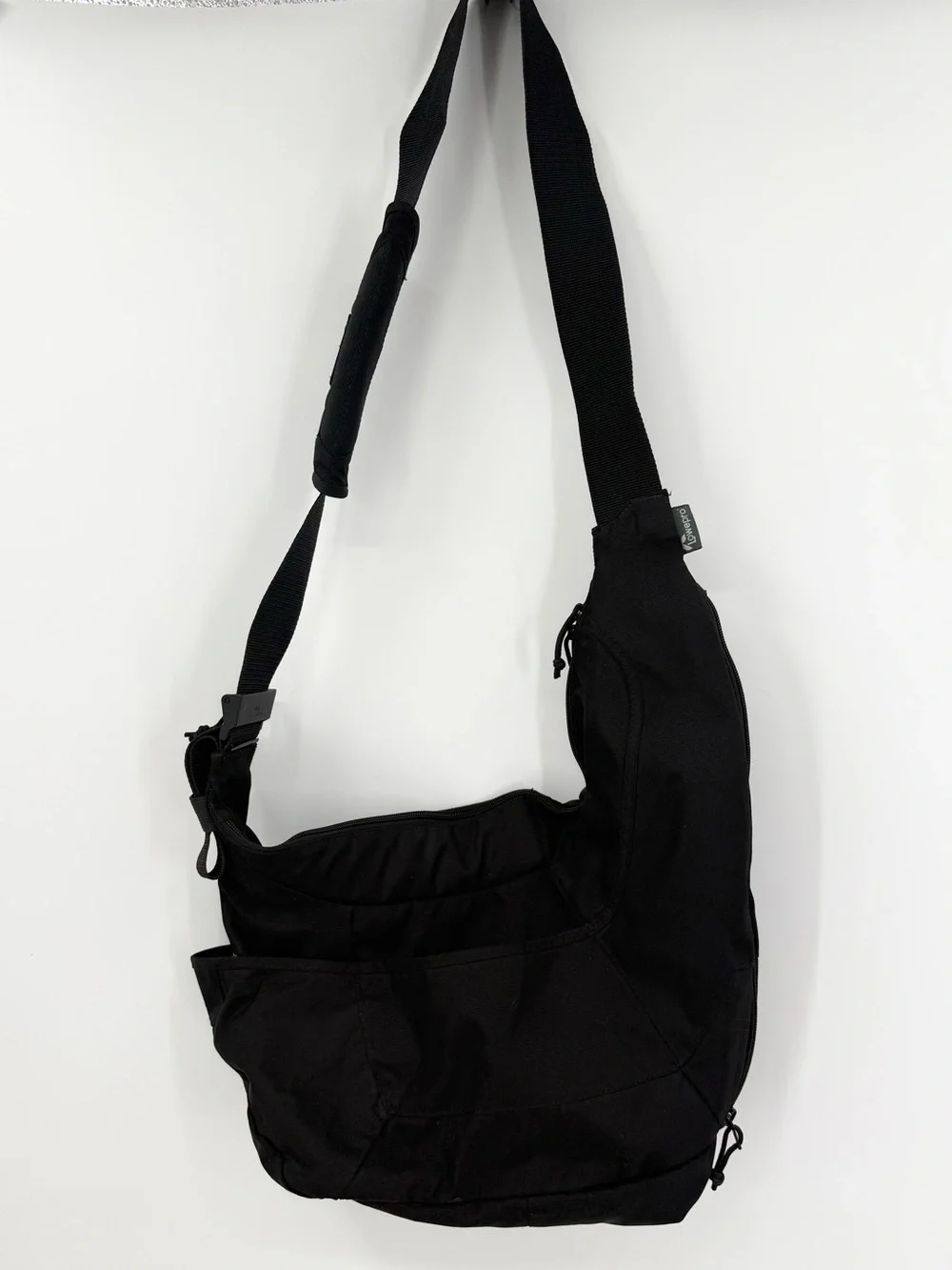 Lowepro Passport Sling Camera Bag | Black